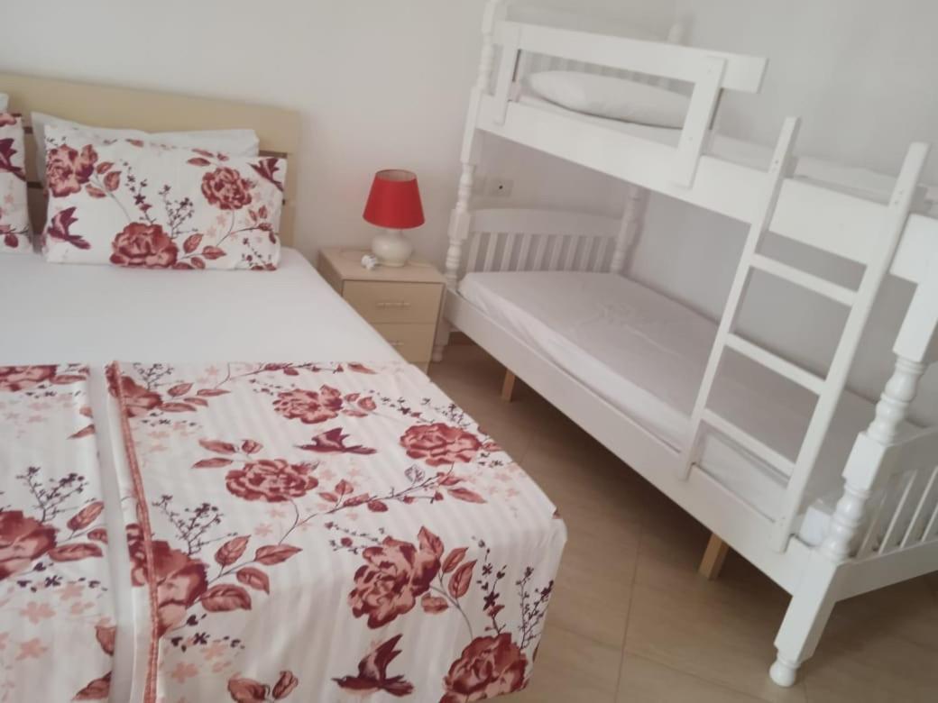 Rezidenca Martin Apartment Vlorë Екстериор снимка